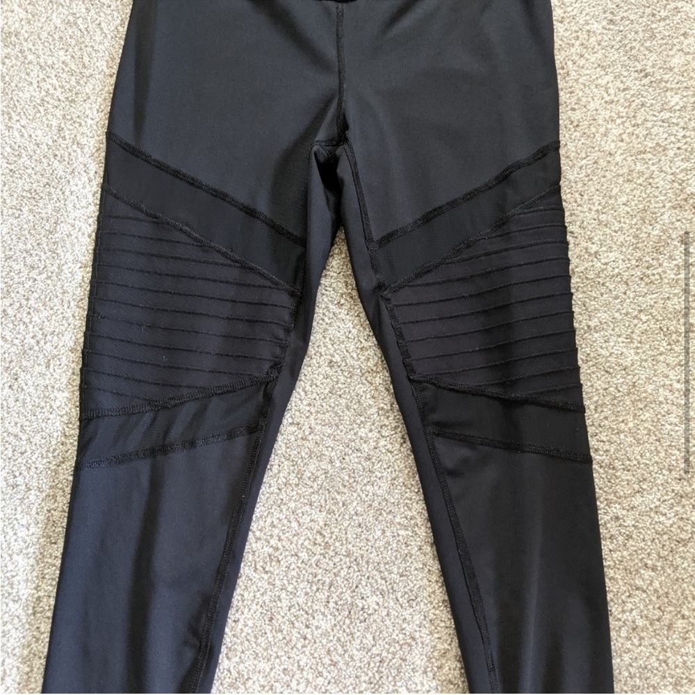 90 degrees Cropped Mesh Leggings size M 🖤